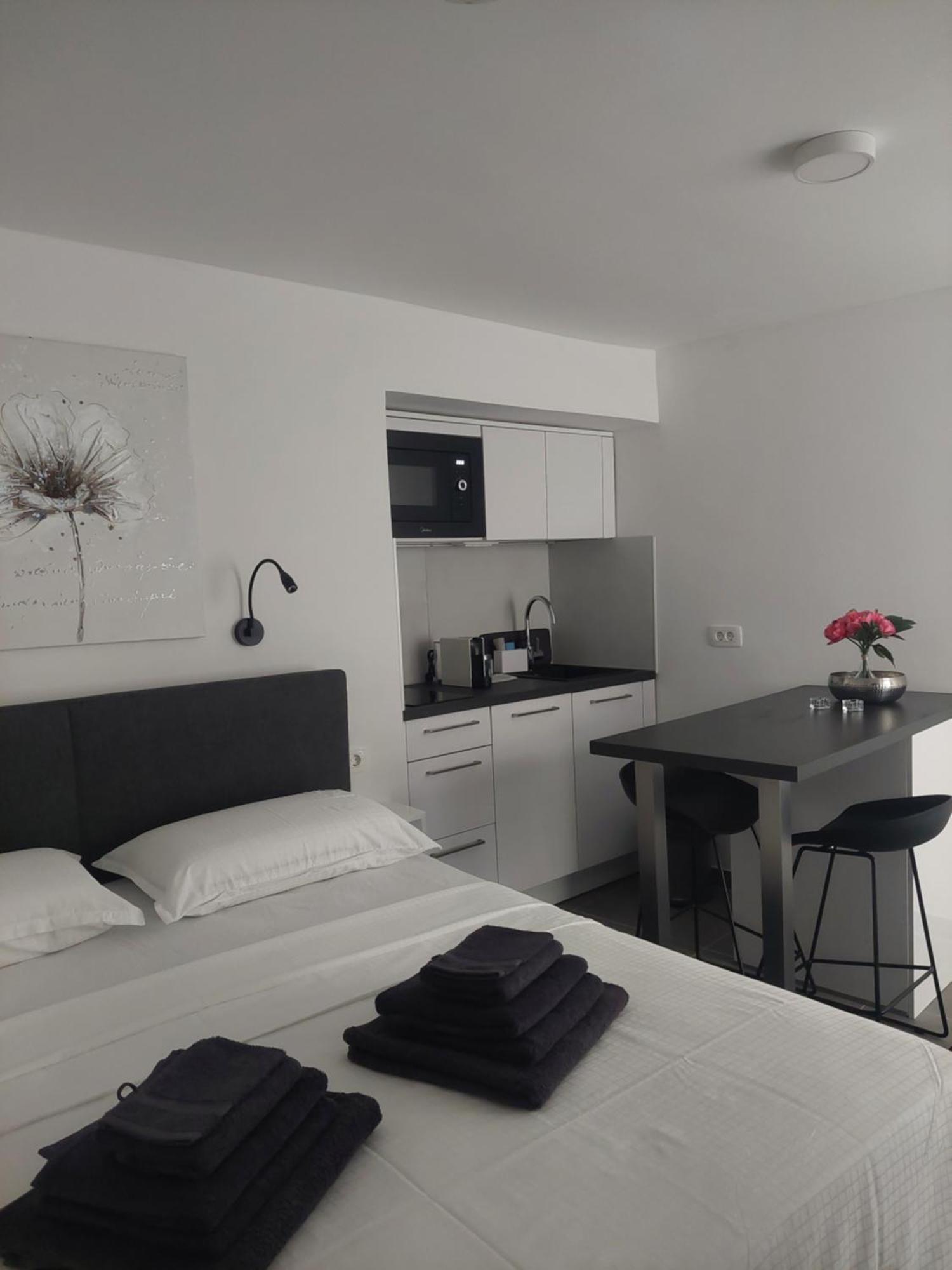Apartments R&B Baška Extérieur photo